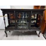 VICTORIAN DISPLAY CABINET/SIDEBOARD WITH 2 OPEN SIZED SHELVES MID SECTION WITH ENCLOSED GLASS DOOR