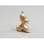 9CT YELLOW GOLD PADDLE DOG CHARM 1.6G