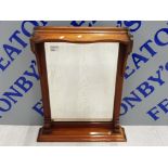 BEAUTIFUL EXAMPLE 1880 VICTORIAN CIRCA BEVELLED EDGED MAHOGANY SHAVING MIRROR 56 1/2 X 39 CM