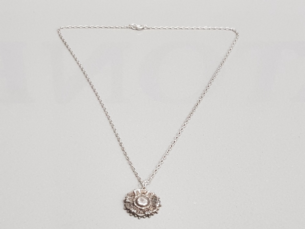 1890-91 BIRMINGHAM SILVER VICTORIAN ROUND PENDANT AND CHAIN 2.7G