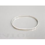 LADIES PLAIN HINGED SILVER BANGLE 17.6G