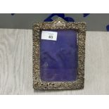 WHITE METAL ART NOUVEAU PICTURE FRAME 18 X 13 CM