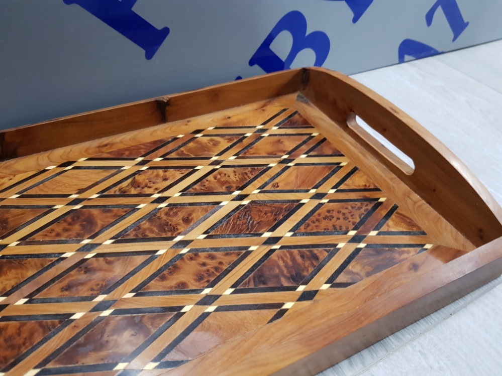 FABULOUS WALNUT INLAID DRINKS TRAY 35 1/2 X 24 CM - Image 2 of 4