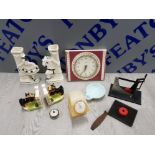 COLLECTION OF MIXED ITEMS INCLUDING 2 DECORATIVE SPILL VASES, KIENZLE GERMAN WALL CLOCK, SCOTTY