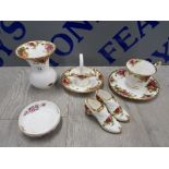 APPROXIMATELY 7 PIECES OF ROYAL ALBERT OLD COUNTRY ROSES BONE CHINA WITH CROWN DERBY POSIES BOWL