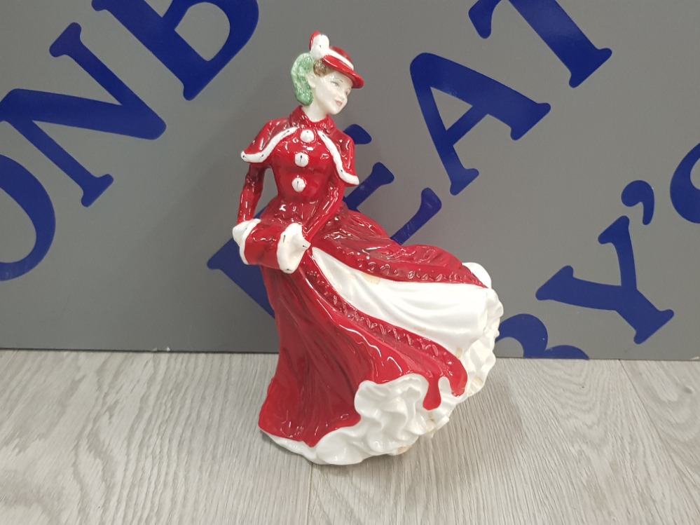 ROYAL DOULTON 2003 CLASSICS CHRISTMAS DAY FIGURINE HN4552