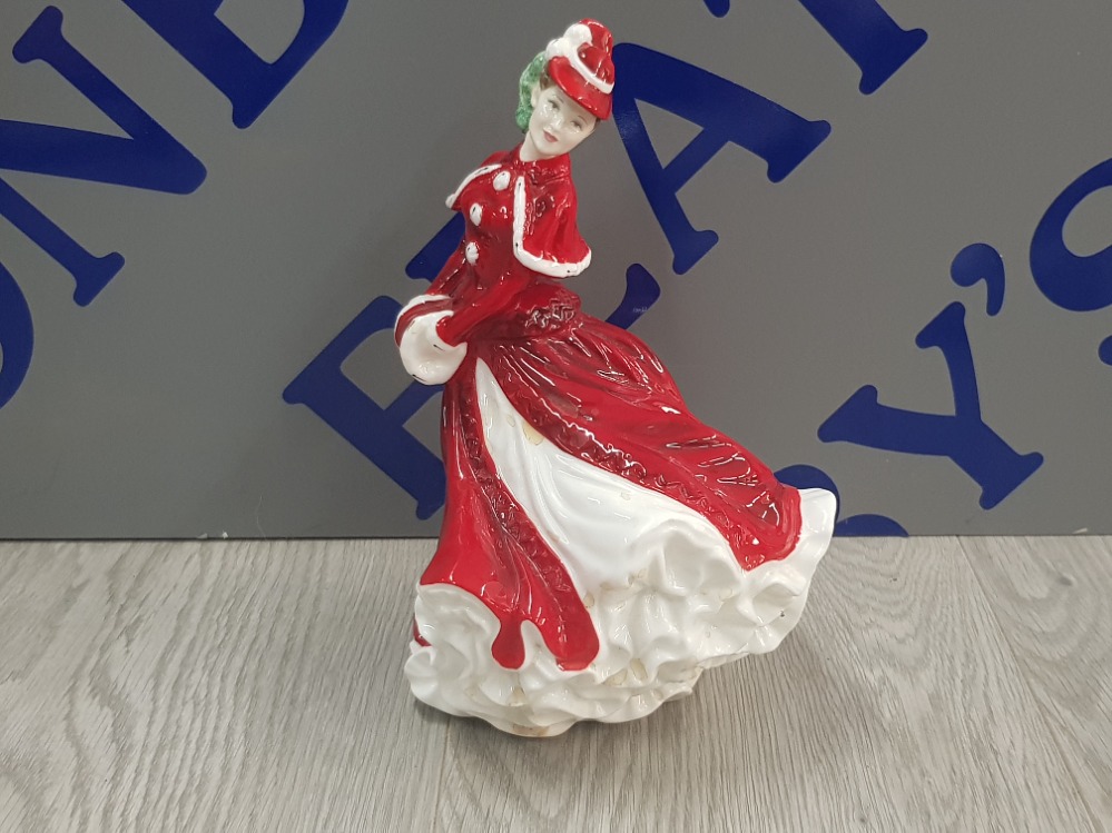 ROYAL DOULTON 2003 CLASSICS CHRISTMAS DAY FIGURINE HN4552 - Image 2 of 3