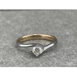 9CT WHITE AND YELLOW GOLD DIAMOND SOLITAIRE RING 2.1G SIZE K1/2