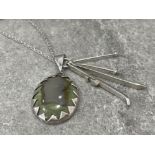 SILVER CHAIN WITH GREEN STONE PENDANT AND SILVER SKIS PENDANT