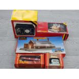 COLLECTION OF 5 HORNBY RAILWAY ITEMS TO INCLUDE R902 CIRCUIT CONTROL 3.418 DUNSTER STATION R518