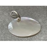 SILVER MOTHER OF PEARL CIRCLE PENDANT