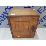 EDWARDIAN SMALL OAK HINGED DOOR CABINET WITH FITTED COMPARTMENTS TO INTERIOR