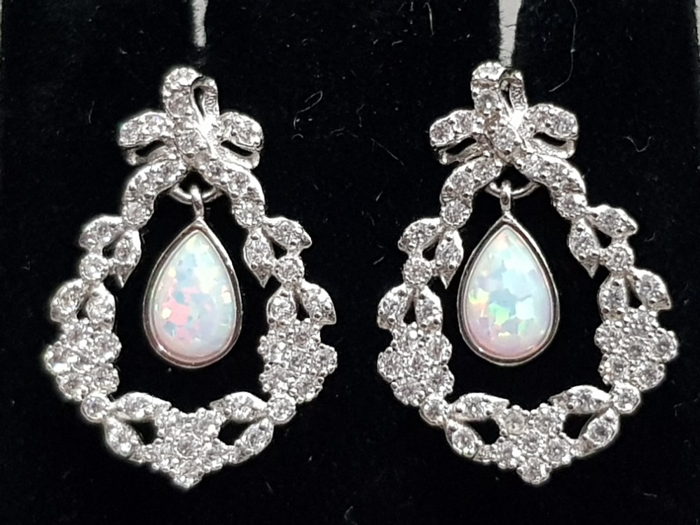 BELLE EPOQUE STYLE PAIR OF EARRINGS WITH OPAL PANELS