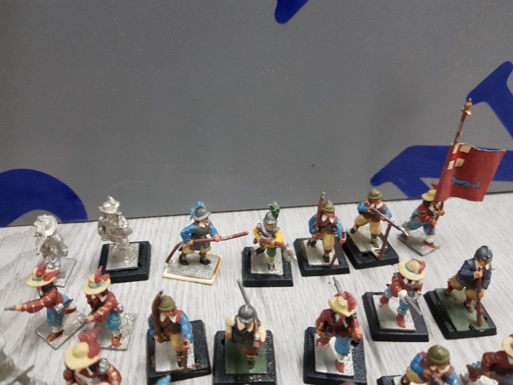 COLLECTION OF 30 MUSKET MINIATURE METAL FIGURES - Image 2 of 3