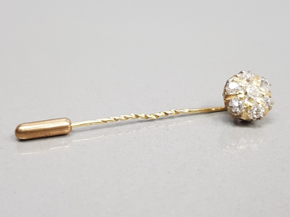 9CT YELLOW GOLD DIAMOND SET STICK PIN APPROXIMATELY 0.80CTS 2.4G GROSS - Image 2 of 4