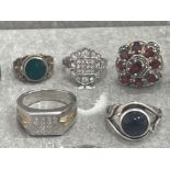 10 ASSORTED SILVER RINGS SOME SET WITH STONES 61.1G