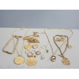 ASSORTED GOLD PLATED ITEMS INCLUDES RINGS EARRINGS CHAINS ETC