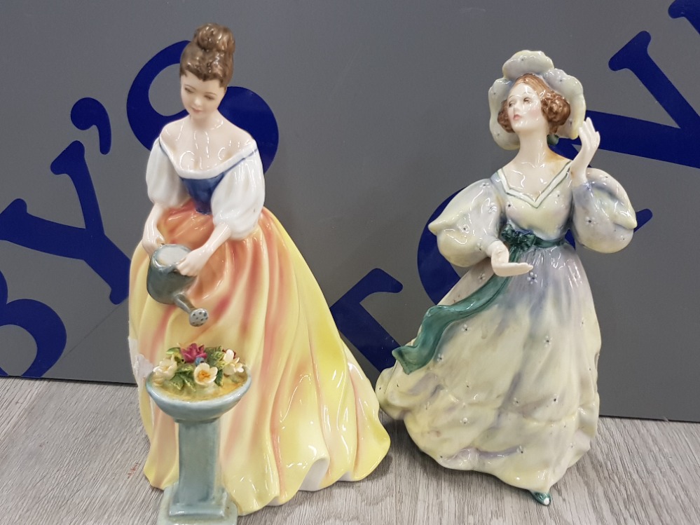 2 ROYAL DOULTON FIGURES INCLUDING GRAND MANNER AND ALEXANDRA