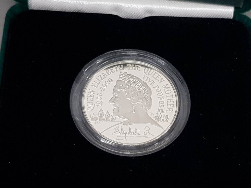 ROYAL MINT SILVER PROOF PIEDFORT 2000 £5 CROWN QUEEN MOTHER 100TH BIRTHDAY COIN IN CASE AND COA - Image 2 of 4