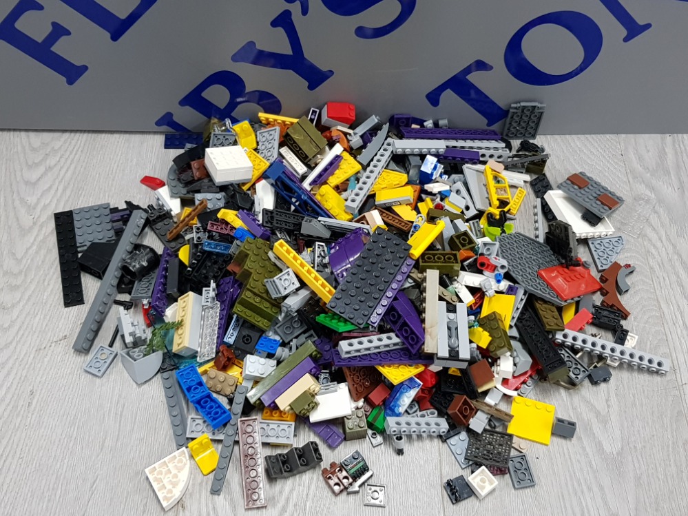 1 KG COLLECTION OF LEGO AND MEGA BLOCKS BUILDING CONSTRUCTION SET