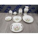 COLLECTION OF BEAUTIFULLY DECORATED AYNSLEY ROYAL TUDOR WARE INCLUDING PLATES, VASES AND LIDDED