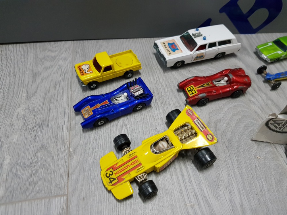 COLLECTION OF VINTAGE DIE CAST VEHICLES INCLUDING CORGI, MATCHBOX AND HOT WHEELS ETC - Image 4 of 7