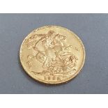 22CT GOLD 1928 FULL SOVEREIGN COIN STRUCK IN SOUTH AFRICA