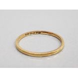 INDISTINCTLY HALLMARKED GOLD BAND RING SIZE N 1.3G