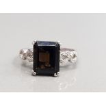 SILVER AND SMOKEY QUARTZ RING SIZE S1/2 3.8G GROSS