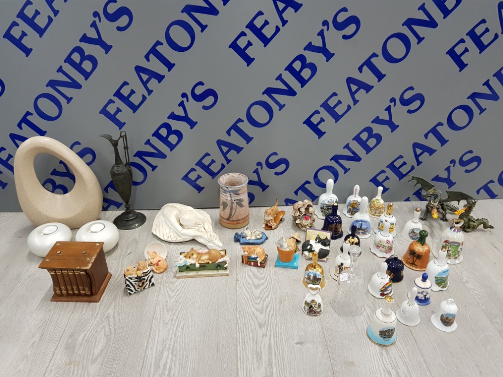 COLLECTION OF PORCELAIN ITEMS INCLUDING BELLS, COMIC CURIOUS CATS, THE JAMES HERRIOT STUDIO