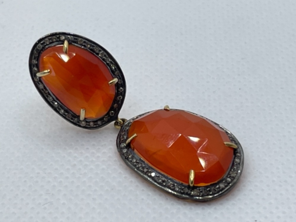 PAIR OF VINTAGE GOLD DIAMOND AND AMBER EARRINGS - Bild 2 aus 2