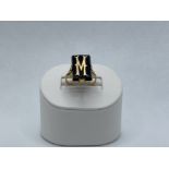 VINTAGE GOLD ONYX RING WITH INITIAL M SIZE Q 6.7G