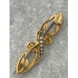 ANTIQUE LADIES 9CT GOLD ORNATE PEARL BROOCH 2G