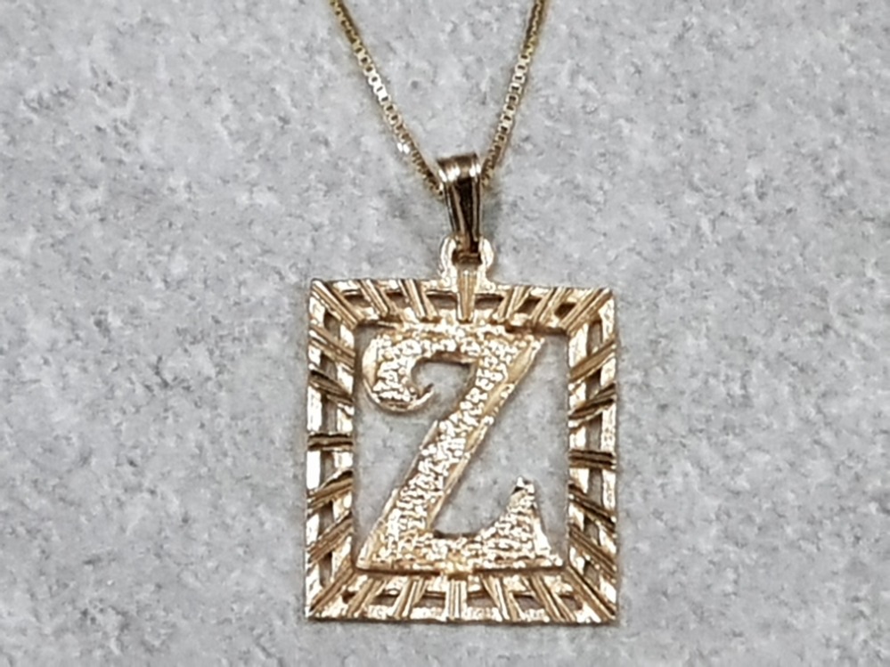 14KT GOLD NECKLACE WITH LETTER Z PENDANT 2.9 GRAMS