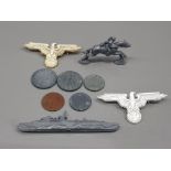 WW2 HISTORIC ITEMS TO INCLUDE 5 WW2 GERMAN REICH COINS 2 GERMAN MILITARY CAP BADGES 1 WHW