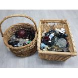 2 WICKER BASKETS OF COLLECTORS FIGURAL AVON PERFUME AND AFTERSHAVE BOTTLES SOME STILL WITH CONTENT