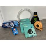 MISCELLANEOUS LOT INCLUDING UNUSED SNOW TREADS TOILET SEATS ETC