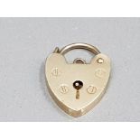 9CT GOLD PADLOCK BRACELET CLASP HALLMARKED FOR LONDON 1978 MAKER LG 1.9 GRAMS