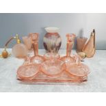 PINK BLOCK OPTIC DRESSING TABLE SET TOGETHER WITH 2 DECO