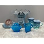 LOT OF MIXED BLUE LOCAL GLASS INCLUDING DAVIDSON