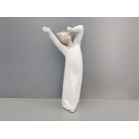 LLADRO FIGURE 4870 AWAKENING