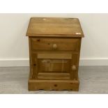 PINE SINGLE DRAWER BEDSIDE CHEST 50CM X 43CM