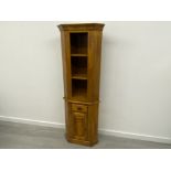 PINE EFFECT CORNER UNIT FITTED WITH SINGLE DRAWER AND BELOW CUPBOARD PLUS THREE TIER SHELVING,