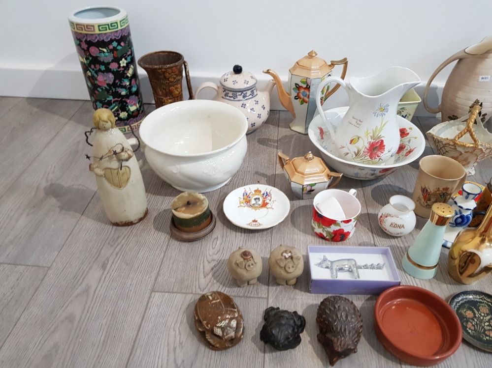 LARGE COLLECTION OF POTTERY ITEMS INCLUDING ROYAL NORFOLK TOILET JUG AND BASIN WITH RED POPPIES, - Image 2 of 6