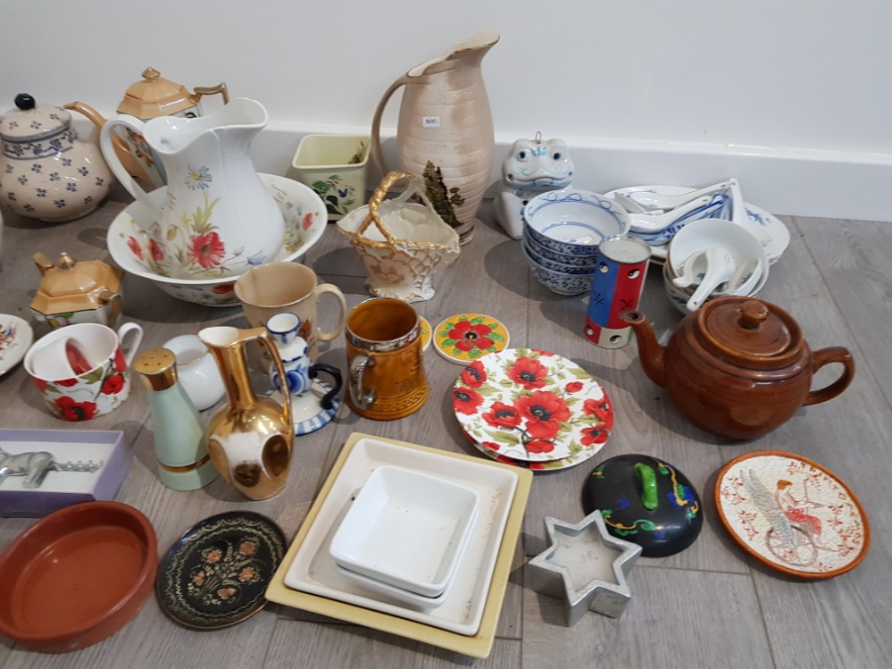 LARGE COLLECTION OF POTTERY ITEMS INCLUDING ROYAL NORFOLK TOILET JUG AND BASIN WITH RED POPPIES, - Image 3 of 6