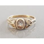 LADIES 9CT YELLOW GOLD RING SET WITH OVAL SHAPED CUBIC ZIRCONIAS SIZE I1/2 1.3G GROSS