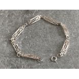 SILVER AND CELTIC DESIGN LINK BRACELET 7.4G, 18CM LENGTH