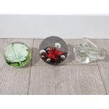 3 DECORATIVE PAPERWEIGHTS INCLUDING CAITHNESS MOONFLOWER SCOTLAND ETC