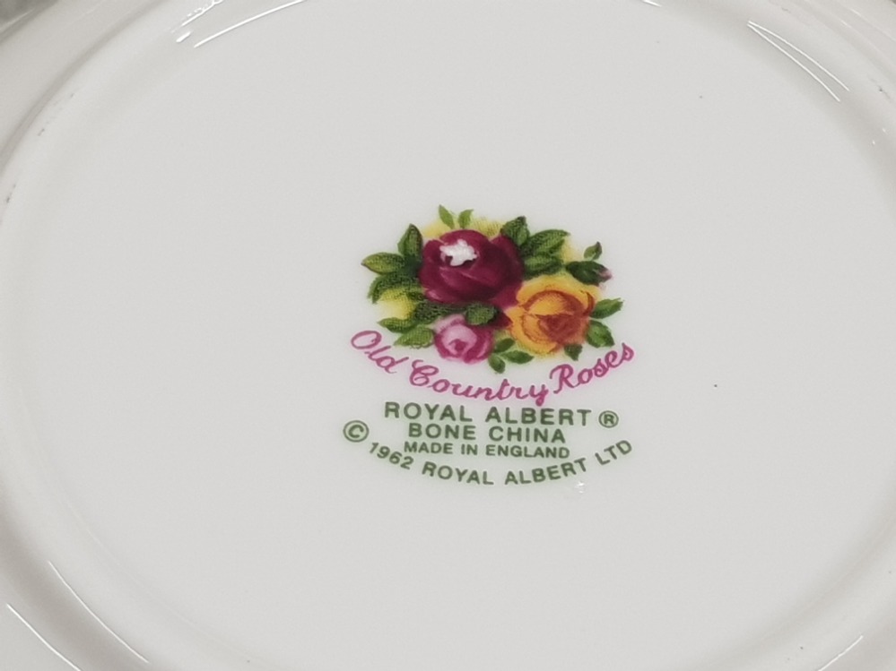 23 pieces of royal Albert old country Roses - Bild 3 aus 3