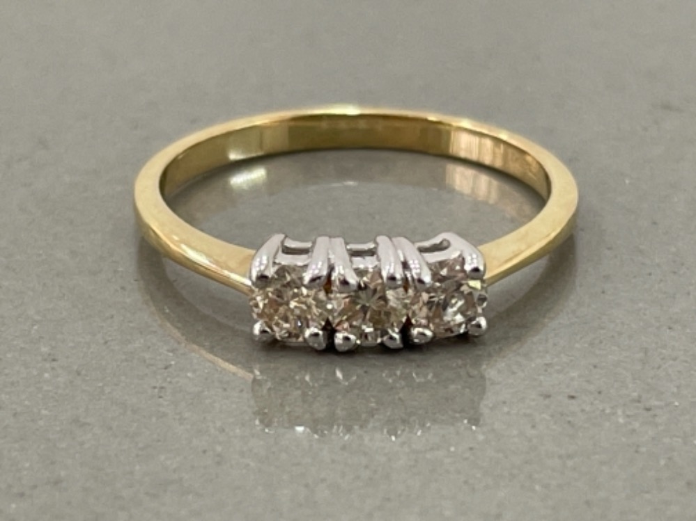 9ct gold diamond 3 stone ring comprising 3 round cut diamonds approx .50ct size P 1.8g